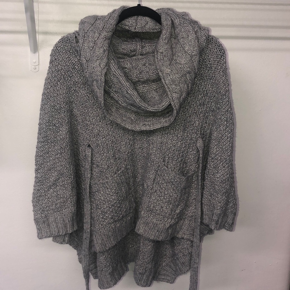Over-Sized Chunky Knit Sweater with Pockets